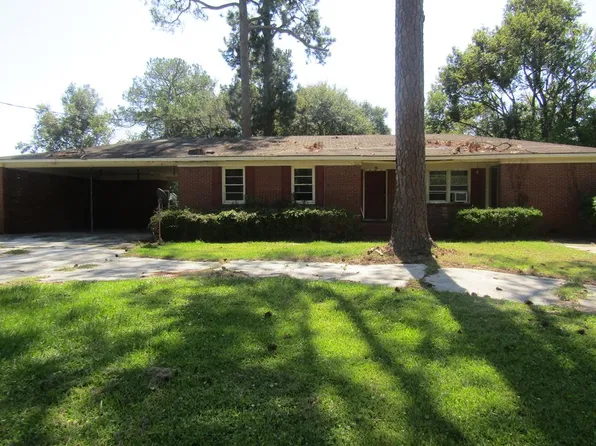 501 Sherrod Ave, Nashville, GA 31639