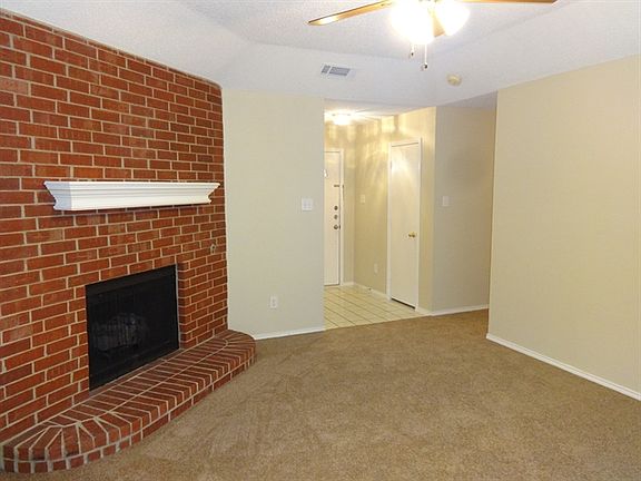 4th image of 721 Stonebrooke Dr