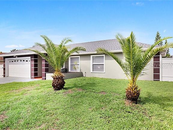 Home For Sale In Buenaventura Lakes