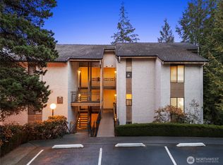 10504 NE 32nd Pl APT G206, Bellevue, WA
