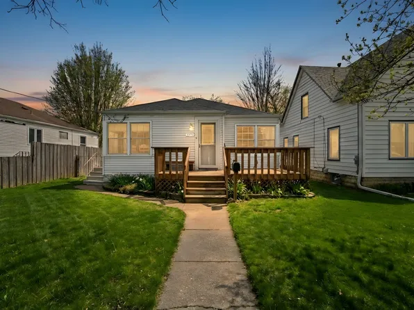 673 Haish Blvd, Dekalb, IL 60115