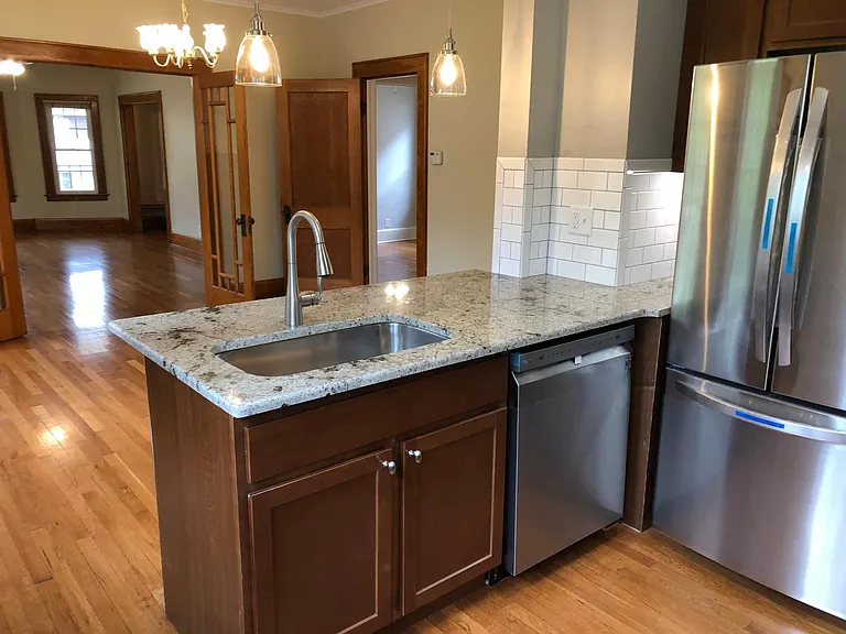 400 Broad St #1 — Photo 10