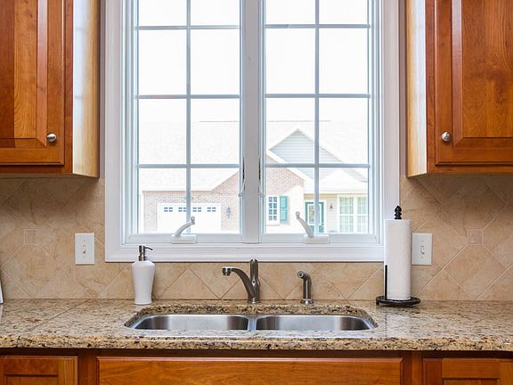 5th image of 1126 Royal Ct