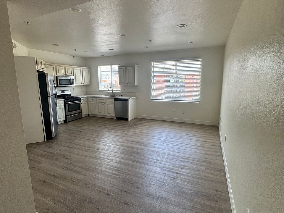 1st image of 8732 Reading Ave #3