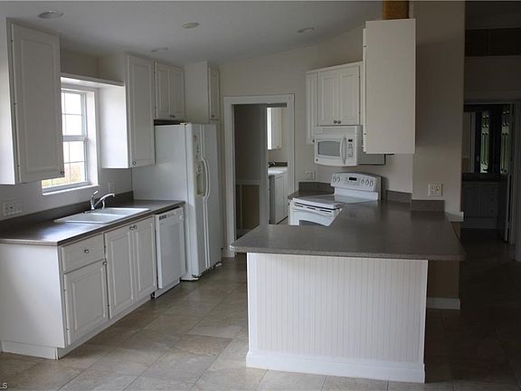 2nd image of 7933 Umberto Ct