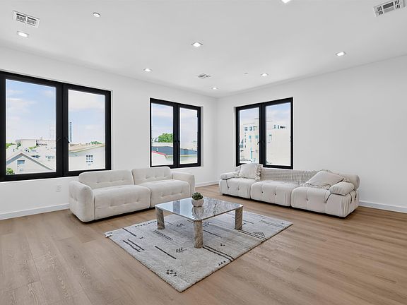 5th image of 114 69th St #3