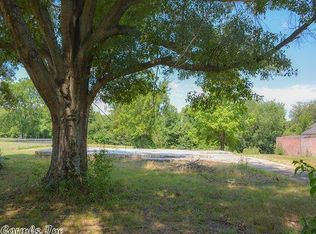 11 Black Rd, Conway, AR 72032