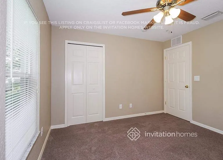 3228 N Biscayne Dr — Photo 13