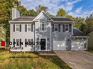 2896 Hidden Dr, Lawrenceville, GA 30044