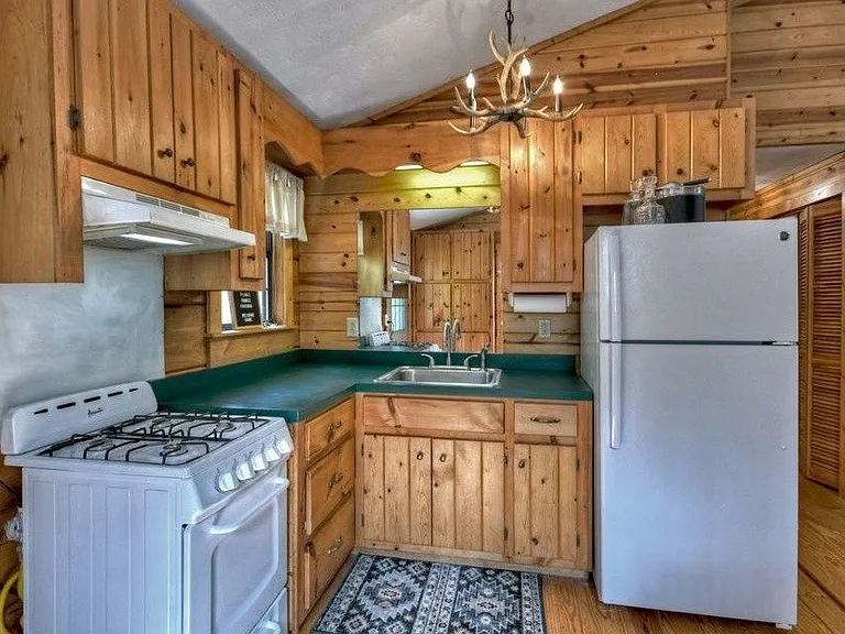 White Pine Acres Dr — Photo 3