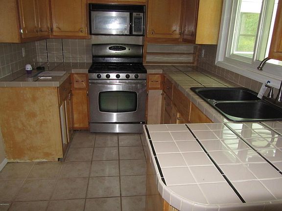 4th image of 485 Alton Ave