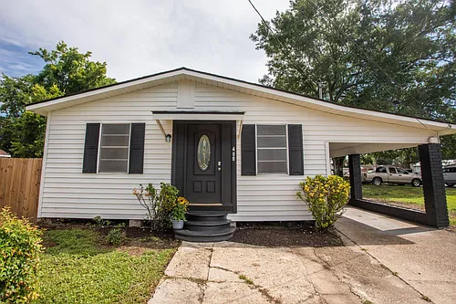 408 Martin Luther King Jr Dr Photo 1