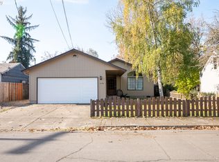 1298 8th St, Springfield, OR 97477