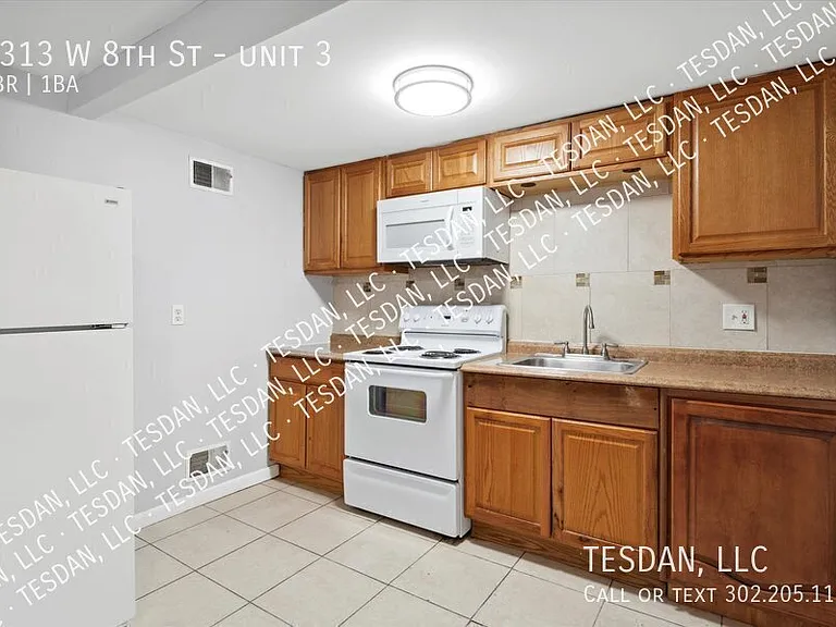1313 W 8th St #3 — Photo 12