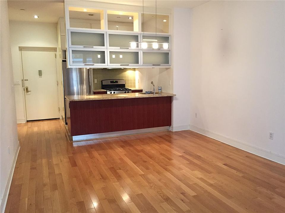 1st image of 4126 27th St APT 3F