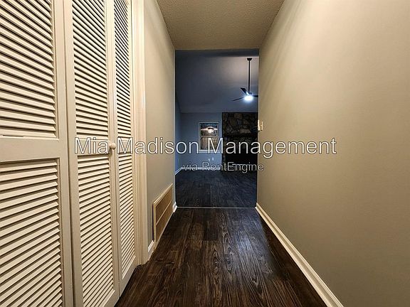 3rd image of 1531 Marcy Cir