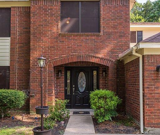 5th image of 3210 Golden Willow Dr