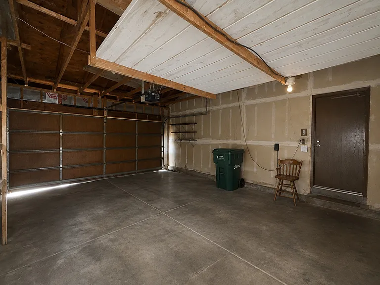 994 S Oakland Ct — Photo 30