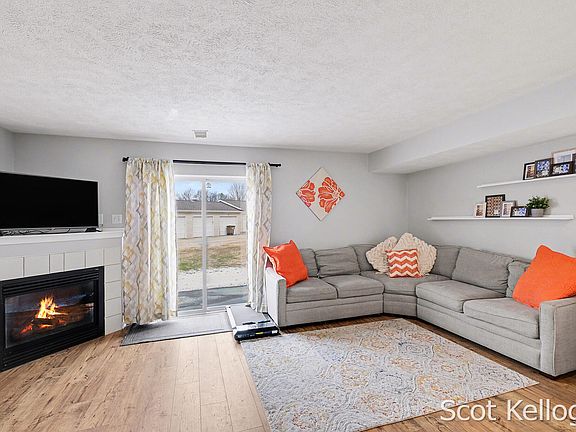 3rd image of 7016 S Cannon Place Dr #15