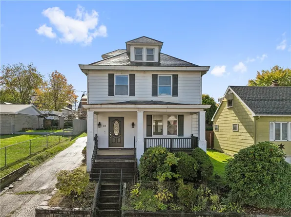 32 Wayne St, Uniontown, PA 15401