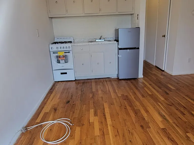 25 Bay Ter #2S — Photo 7