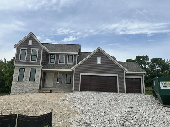 3804 Oakmont TRAIL, Waukesha, WI 53188