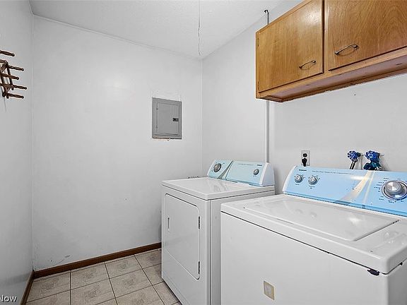 4th image of 6245 Debra Dr