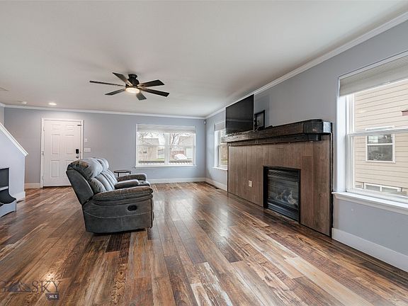 4th image of 765 N River Rock Dr