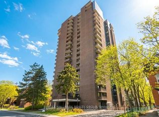71 Somerset St W #2003, Ottawa, ON K2P 2G2