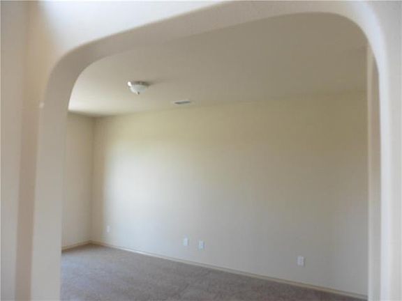 5th image of 1018 Wellington Dr