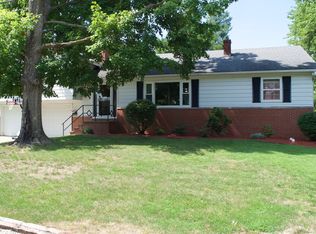 601 E Wisconsin St, Oblong, IL 62449