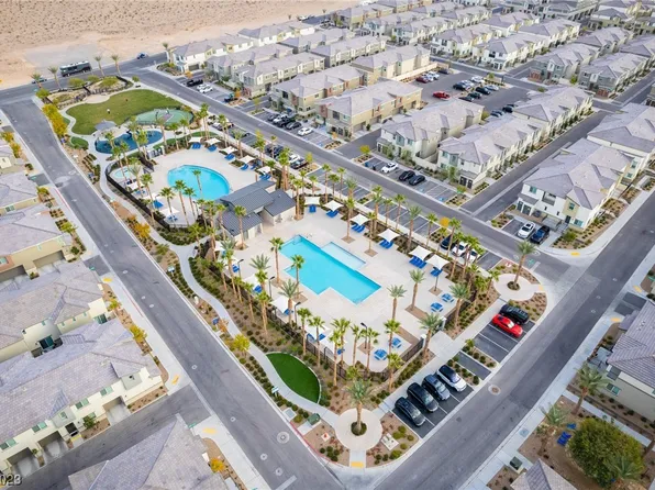 12286 Glass Desert Rd #4, Las Vegas, NV 89183