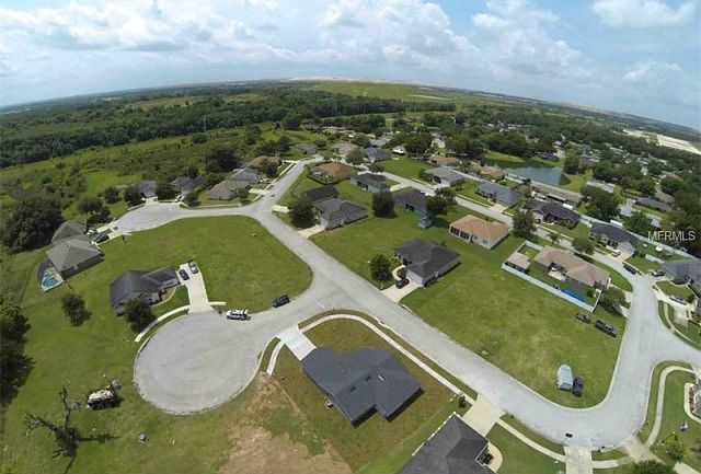 2nd image of 1900 Saddlewood Ct