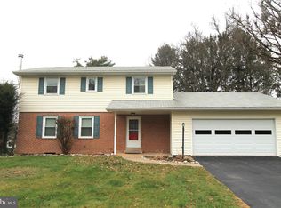 1607 Elizabeth Rd, State College, PA 16801
