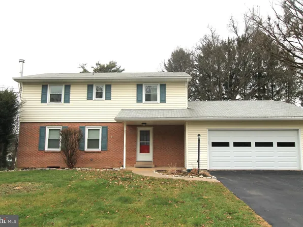 1607 Elizabeth Rd, State College, PA 16801