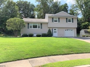 36 Tower Dr, Cedar Grove, NJ 07009