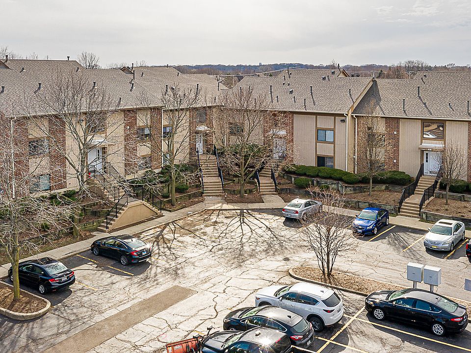 1st image of 371 Wilmington Dr #D