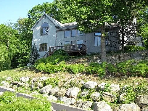 9 Joan Dr photo 1