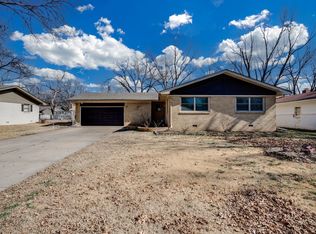 720 N Crestline St, Wichita, KS 67212