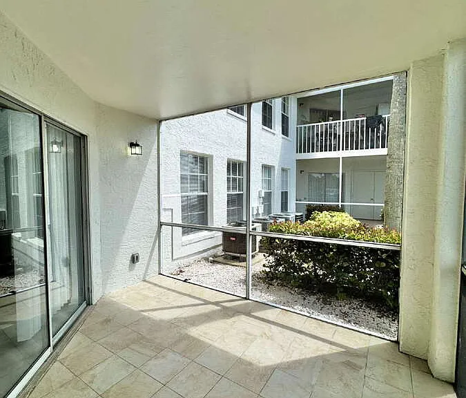 150 Santa Clara Dr #5 — Photo 31