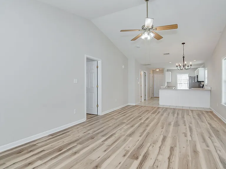 306 Evans Lake Way — Photo 14