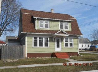 2103 Emmet St, Two Rivers, WI 54241