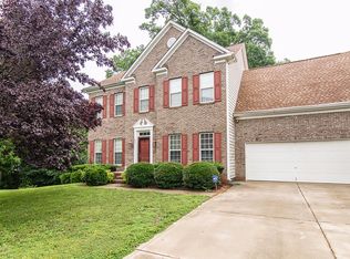 104 Knob Hill Ct, Fort Mill, SC 29715