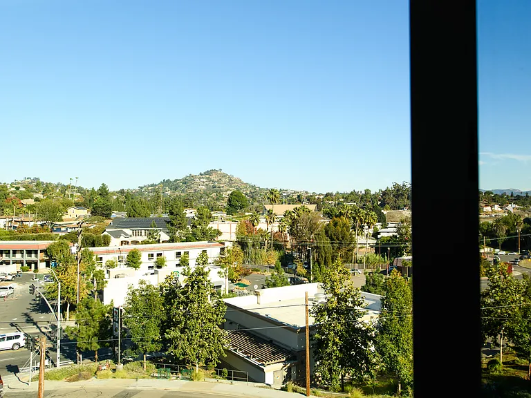 Rising Sun Apartments — Photo 28