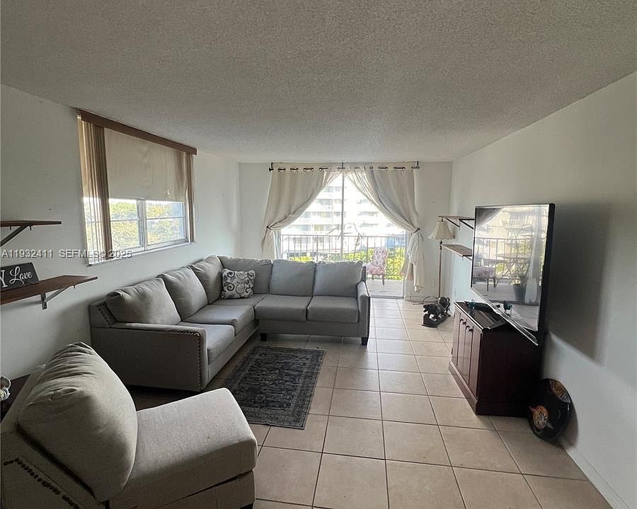 1st image of 1465 NE 123rd St APT 501