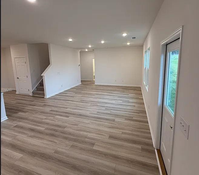 482 Jet Stream Dr — Photo 7