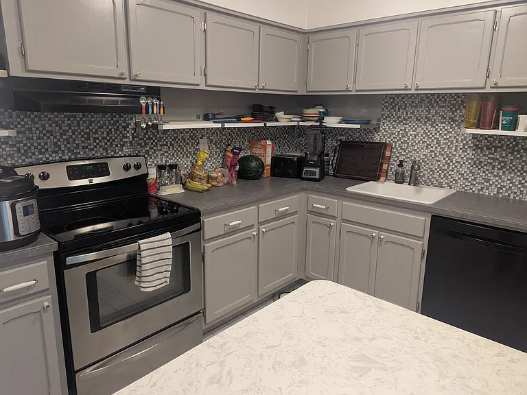 7 Rockford Rd #E5 — Photo 8