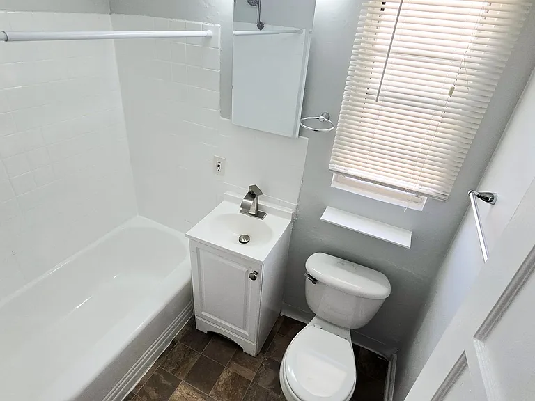 478 Landfair Ave — Photo 49