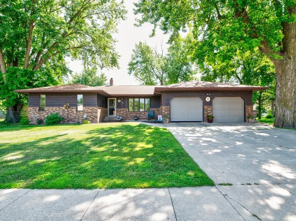 105 Avenue C W, Lake Park, IA 51347