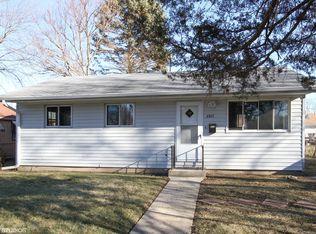 2303 Joanna Ave, Zion, IL 60099